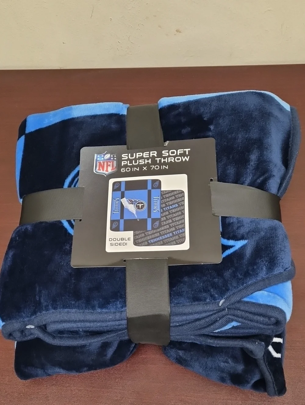 NFL Tennessee Titans Plush Throw - Navy & Light Blue